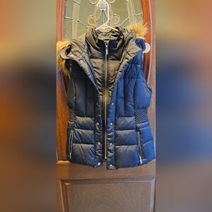 Women's Guess black puffer vest with furry hood, Size Medium